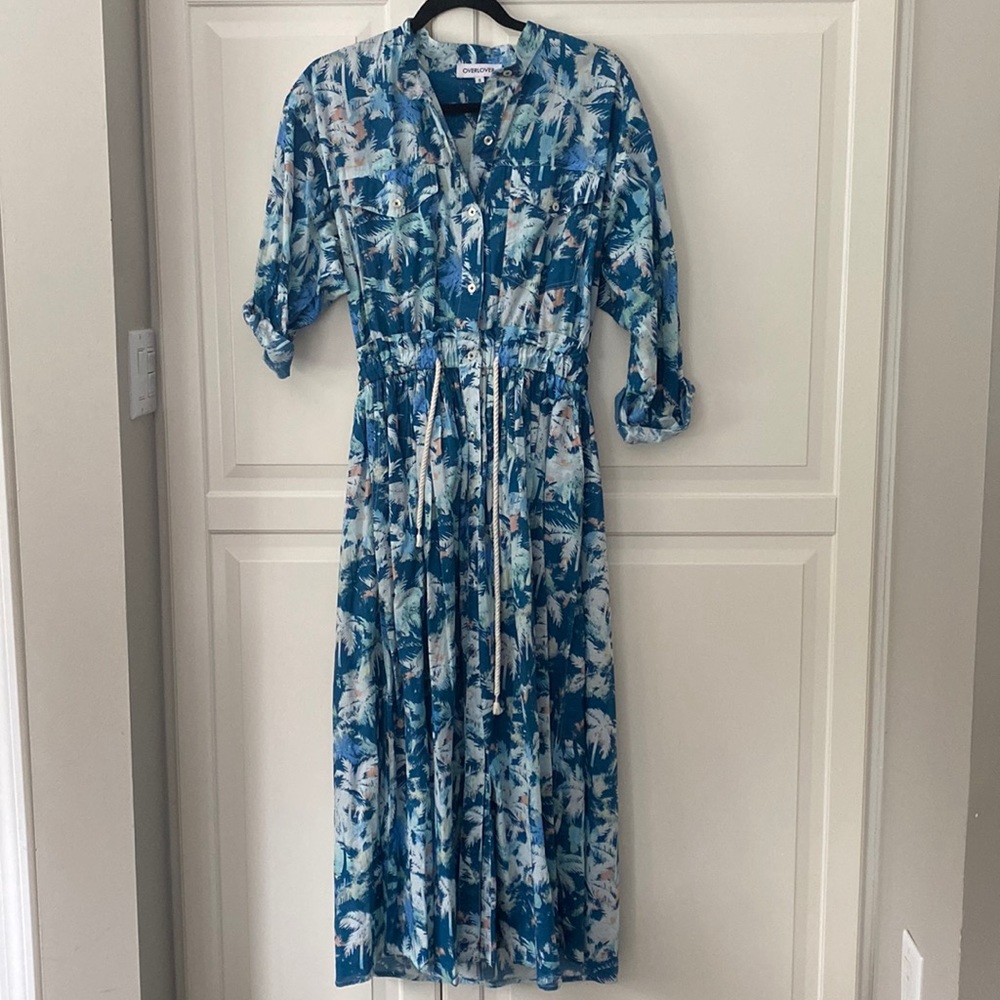 Overlover dress in small
